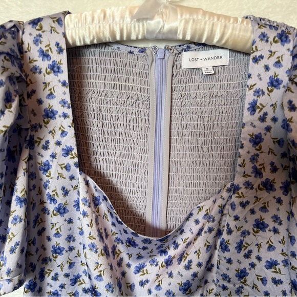 Lost + Wander blue purple floral puff sleeve midi dress medium - Picture 4 of 14